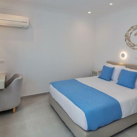 City Break Fira  Bagian luar foto